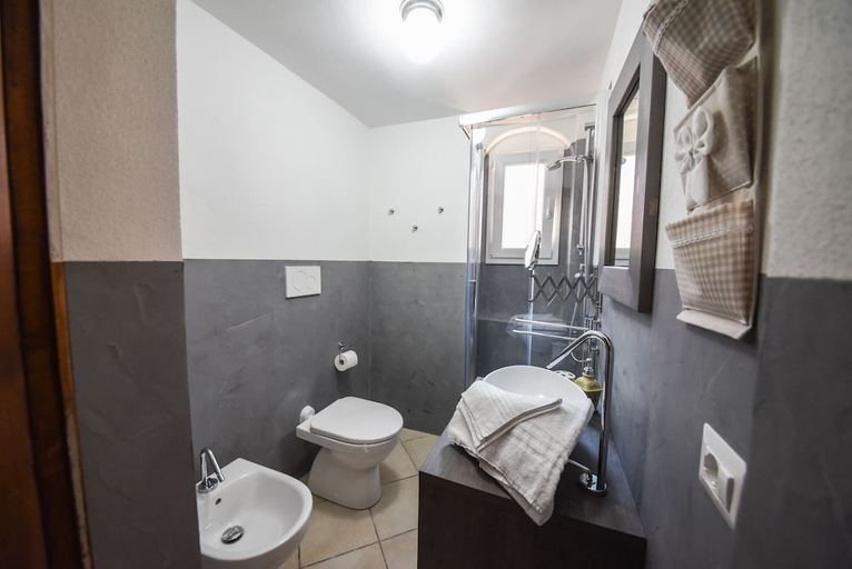 Bathroom 4, Il Sogno di Annalisa, Pisa