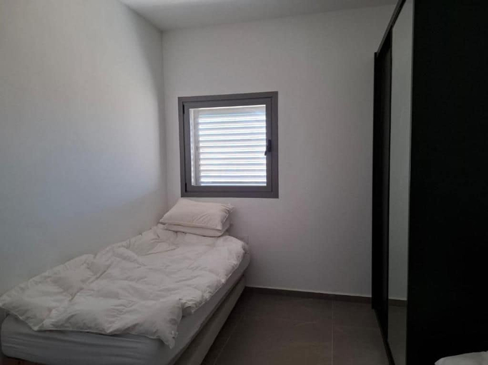 Room 5, Savyon View