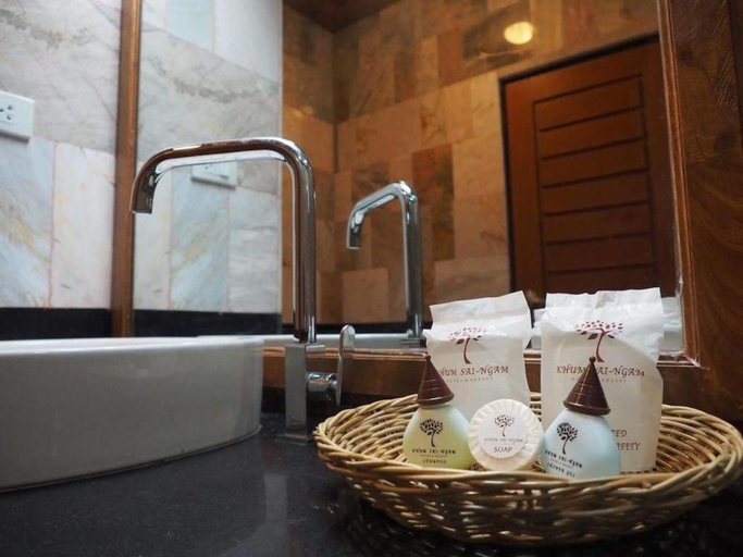 Bathroom 3, Khum Sai-Ngam Hotel & Resort, Muang Songkhla