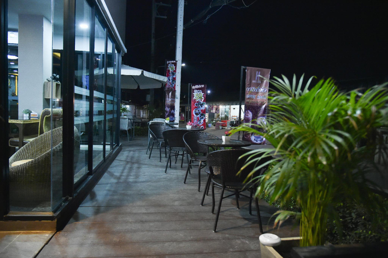 Food & Drinks 4, Happy Room, Muang Chiang Rai