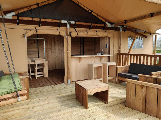 Exterior view 2, Forest-Edge Glamping Tent, Noordoostpolder