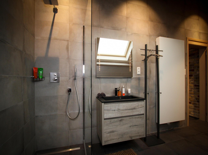 Bathroom 3, Villa with swimming pool in Erembodegem, Oost-Vlaanderen
