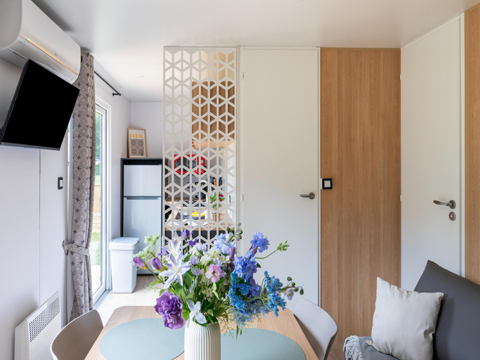 Restaurant 5, Nice family caravan in the countryside, Oost-Vlaanderen