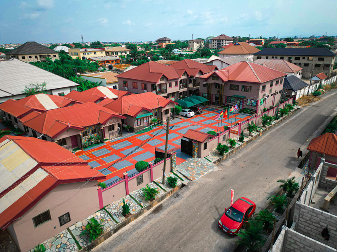 Others 2, TUSAND HOTEL, Ejisu-Juabeng
