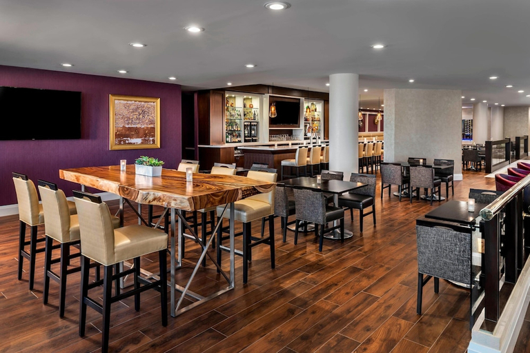 Food & Drinks 5, The Westin Toronto Airport, Toronto