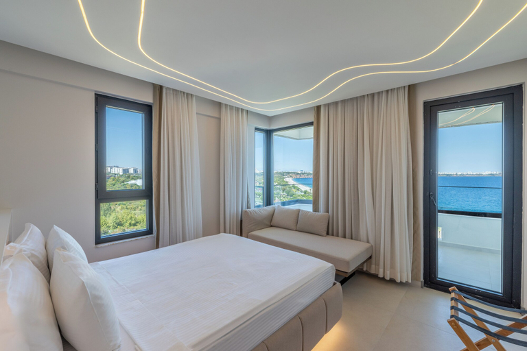 Bedroom 4, The Corner Park Hotel, Antalya