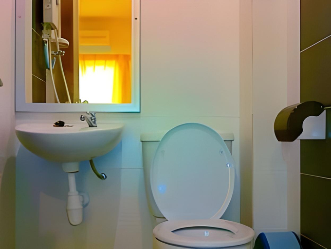 Bathroom 4, Malacca Services Apartment, Malacca City