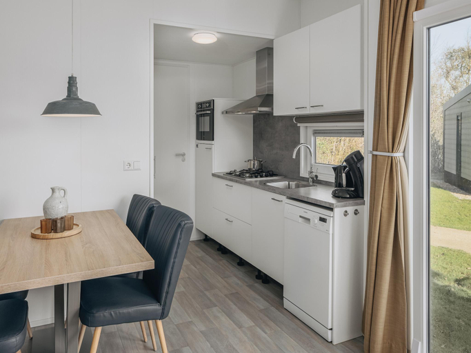 Others 2, Chalet near Dutch Coast & Sandy Beaches, Veere