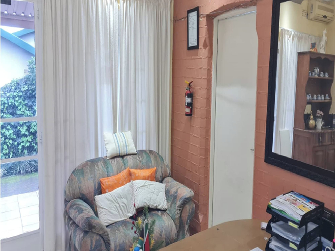 Living room, Room-alexandra Bed & Breakfast Room 5, Umgungundlovu