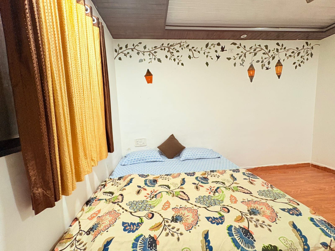 Room 4, Kaushik Cottage Matheran, Raigarh