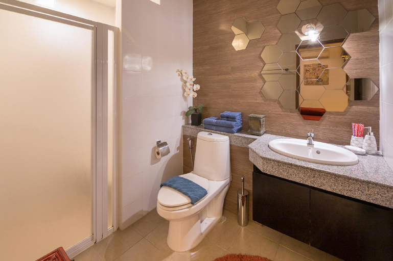 Bathroom 3, Luxury villa with private swimmong pool, Sattahip