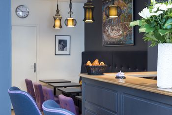 Others 5, Hotel Villa Boheme, Paris