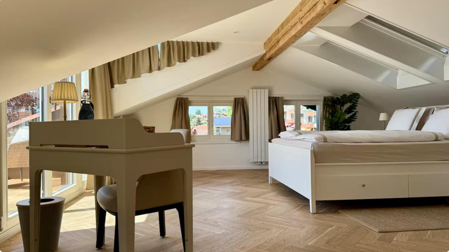 Room 4, Luzern House With Indoor Pool, Luzern