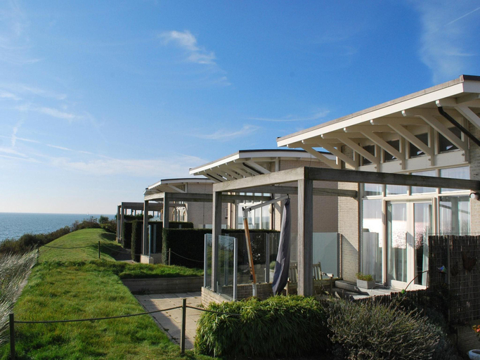 Surrounding environment 3, Villa with Panoramic Water Views, Wûnseradiel