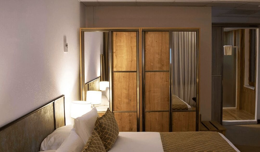 Bedroom 2, Atlas Oteli, Konak