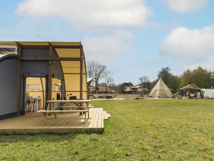 Garden 5, Glamping Tent in Netherlands with Pop-Up Charm, Wierden