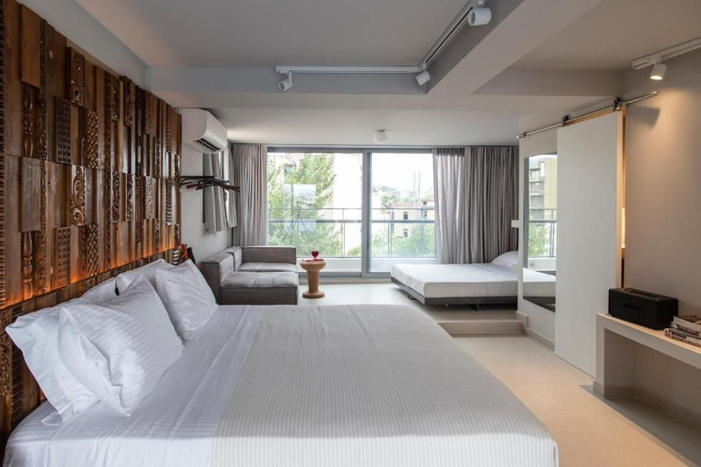 Room 3, Citylinkers Suites, Attica