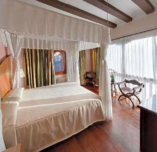 Others 5, Hotel Albarracín, Teruel