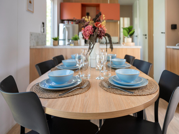 Restaurant 4, New Vennepark caravan 463 (6p), West-Vlaanderen