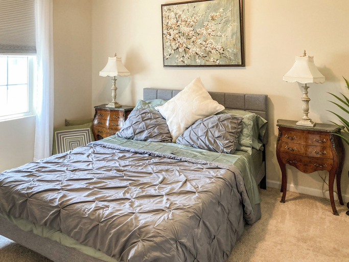 Room 3, Plantation Lakes Townhouse, Sussex
