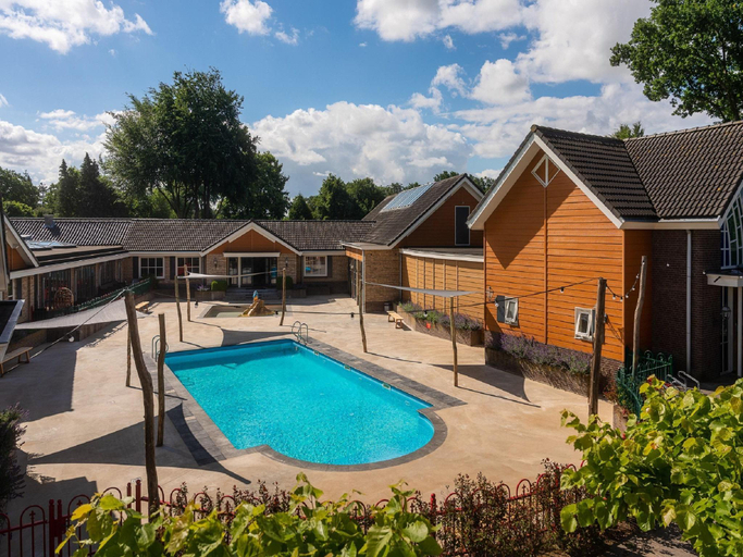 Sport & Beauty 5, Villa in Netherlands with Spacious Garden, Barneveld