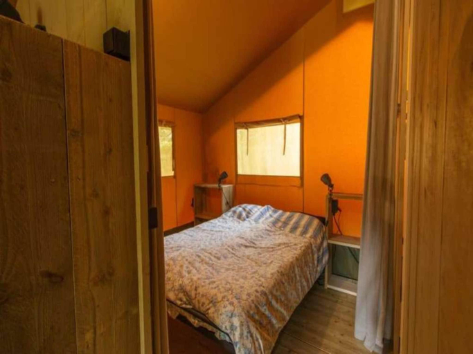 Bedroom 4, Safari Tent in Netherlands near Dunes & Sea, Ameland