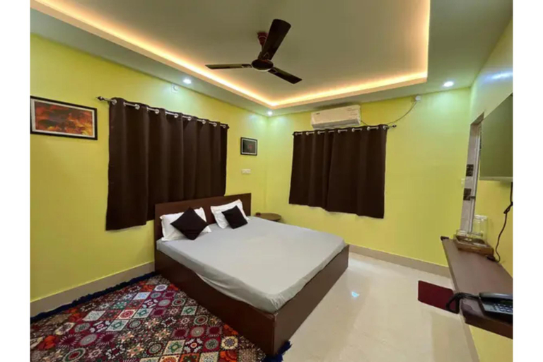 Bedroom 4, FabHotel Equinox Inn, Khordha
