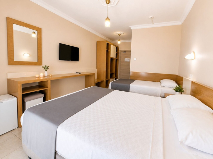 Bedroom 2, Yaman Life Hotel, Alanya
