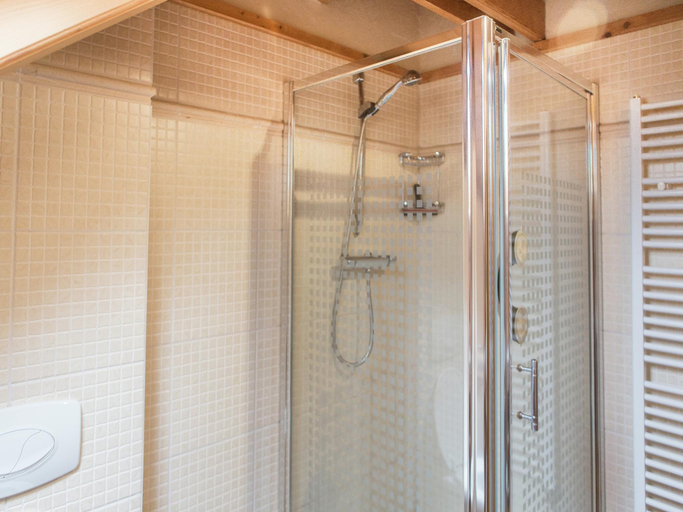 Bathroom 5, Luxury Wellness Villa, Septon, Luxembourg