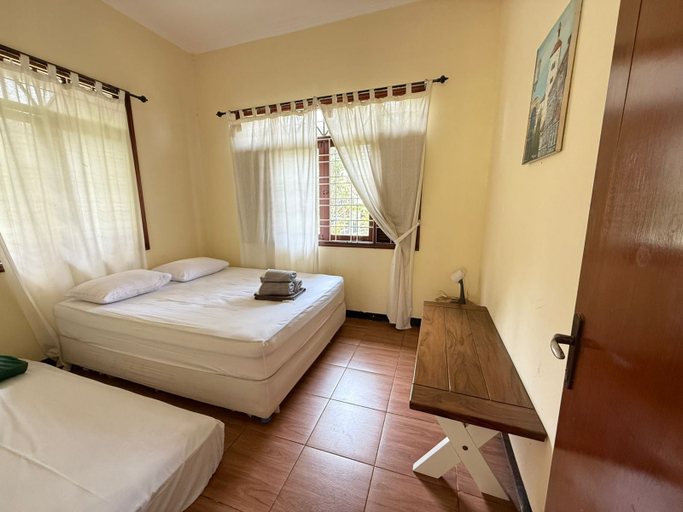 Room 4, Kuca Dago 7, Bandung