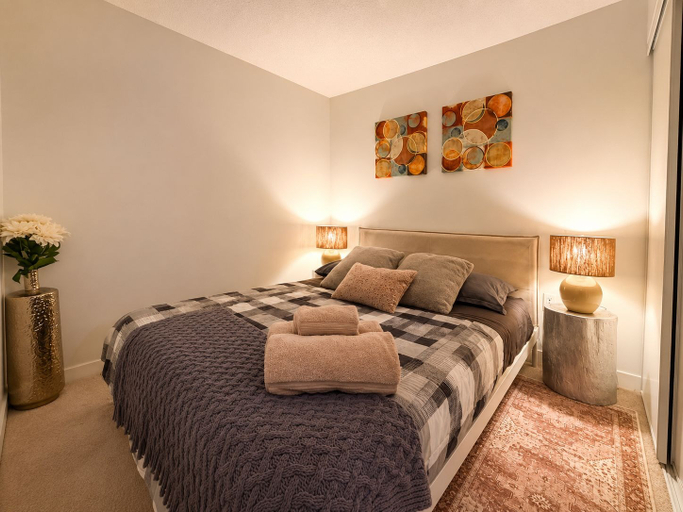 Room 3, Platinum Signature Suites, Toronto