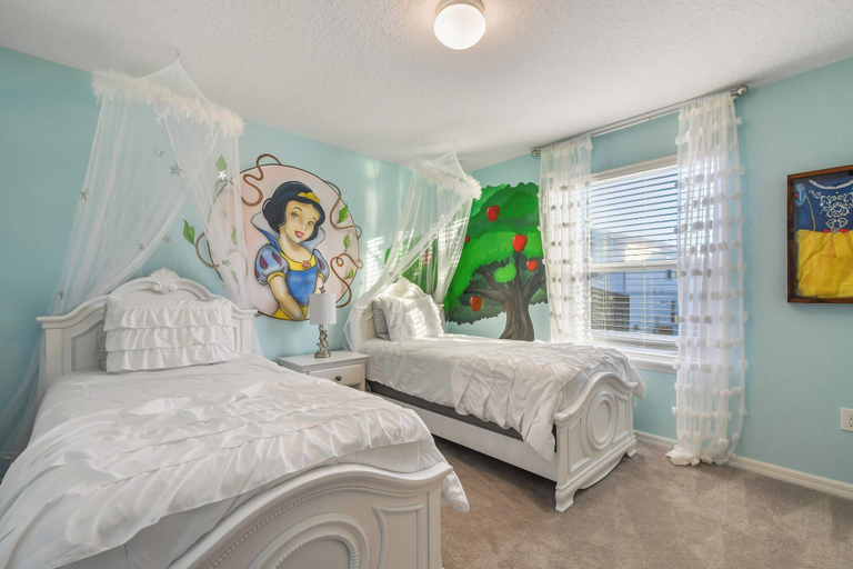 Interior 4, 8BR @ Windsor Island/star Wars Gameroom/themed BR, Polk