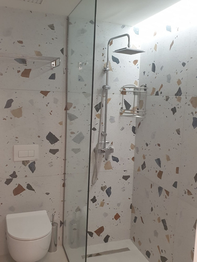 Bathroom 3, MAZOREN ART HOTEL, South Aegean