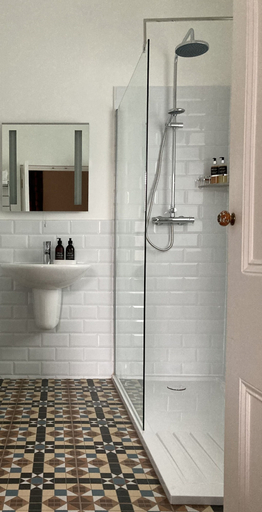 Bathroom 5, Tigh Na Leigh, Perthshire and Kinross
