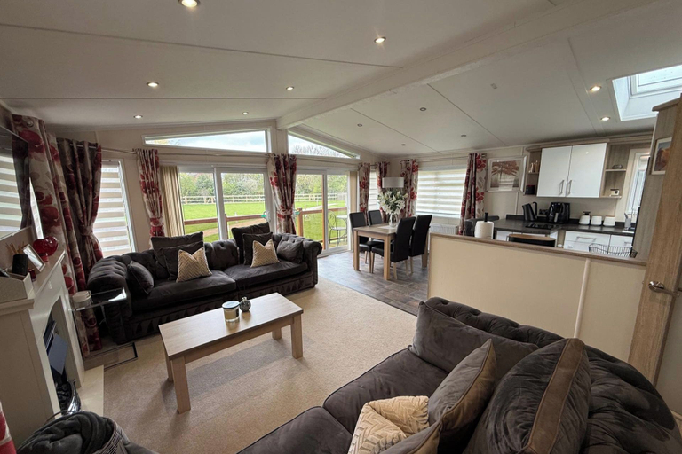 Living area 5, Cabin Sleeps 4 With Parking and Balcony, Cheshire West and Chester