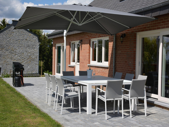 Others 5, Modern villa in Rochefort close to the horses, Namur