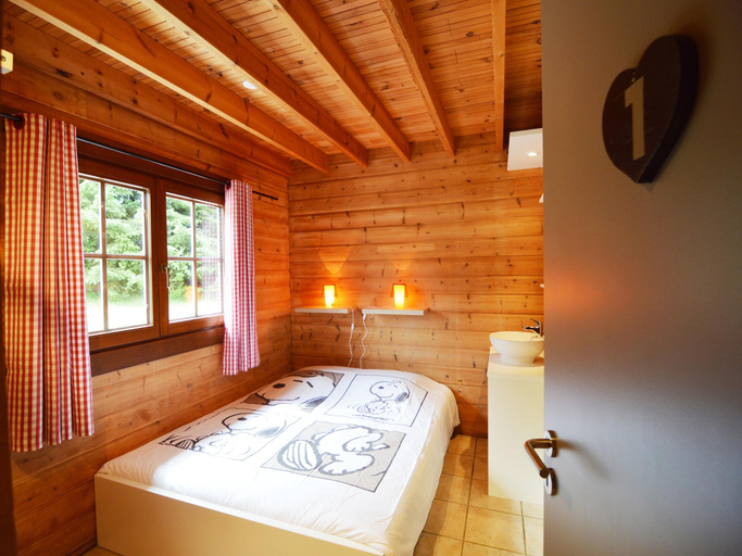 Bedroom 2, Chalet in Ardennes with Sauna & Garden, Liège