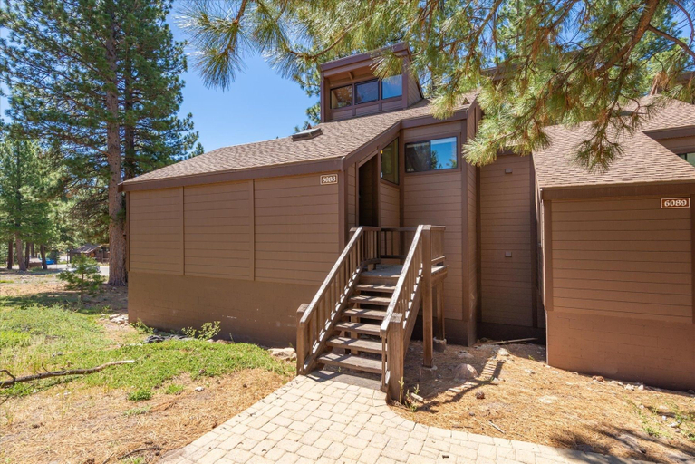 Exterior 4, Rocky Point 3 Bedroom Townhouse, Placer