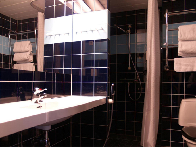 Bathroom 5, Spahotel Casino, Southern Savonia