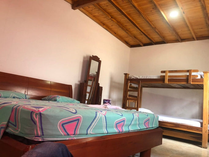 Bedroom 1, hotel zona tropical, Puerto Salgar