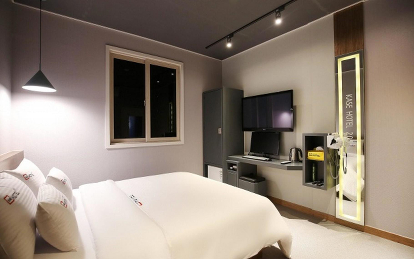 Bedroom 3, Jecheon Case Hotel, Jecheon