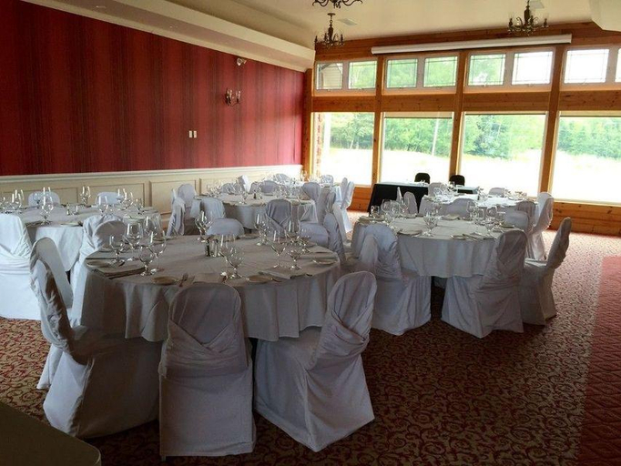 Food & Drinks, Terrace Suites, Parry Sound