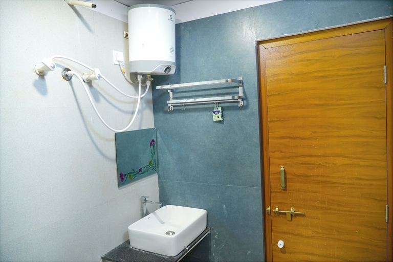 Bathroom 5, SRT Convention & Hotel, Anantapur