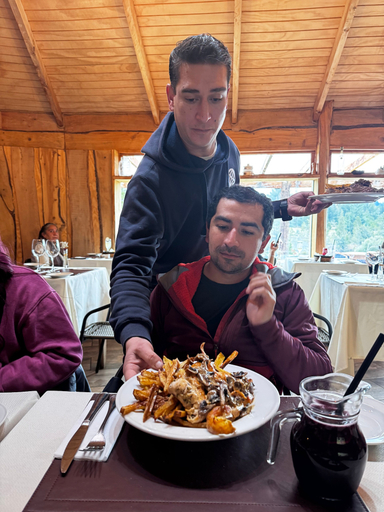 Food & Drinks 5, Hotel Conguillio, Cautín