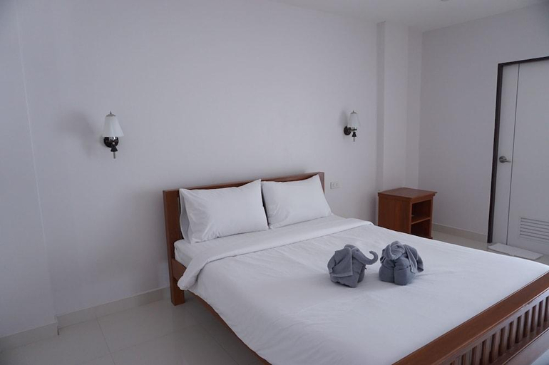 Bedroom 2, The Boutique Hostel, Muang Chumphon