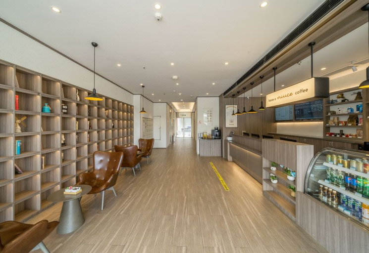 Food & Drinks 5, Hanting Hotel Haiyan Development Zone Bei'an Plaza, Jiaxing