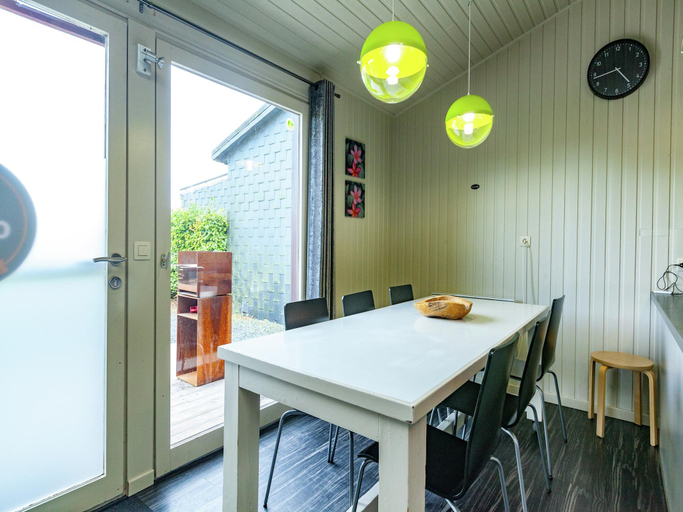 Food & Drinks 4, Chalet in Bullingen for 6 Person, Liège