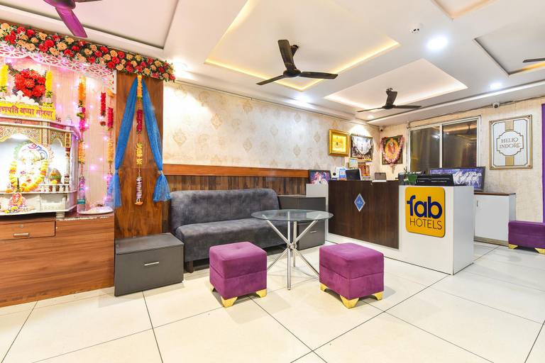 Entrance 4, Fabhotel Rudraksh Inn, Indore