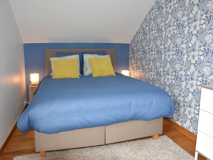 Bedroom 2, stunning Family Gîte Retreat, Liège