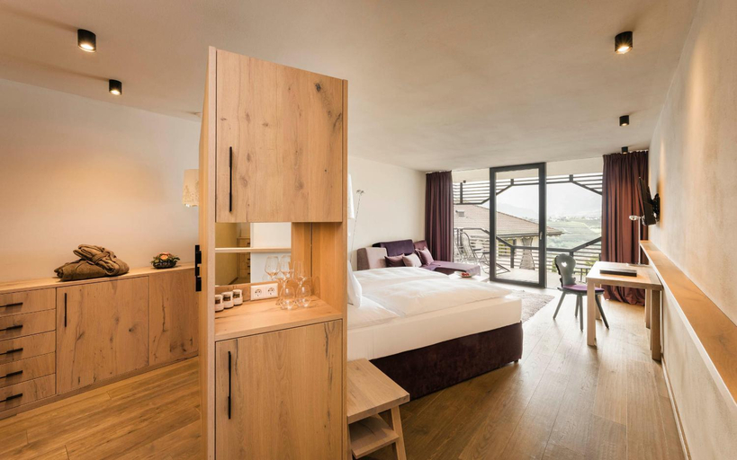 Bedroom 3, Hotel Rosengarten (Schenna Resort), Bolzano